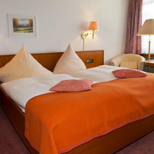 Hotel Buck Bad Urach Exterior foto